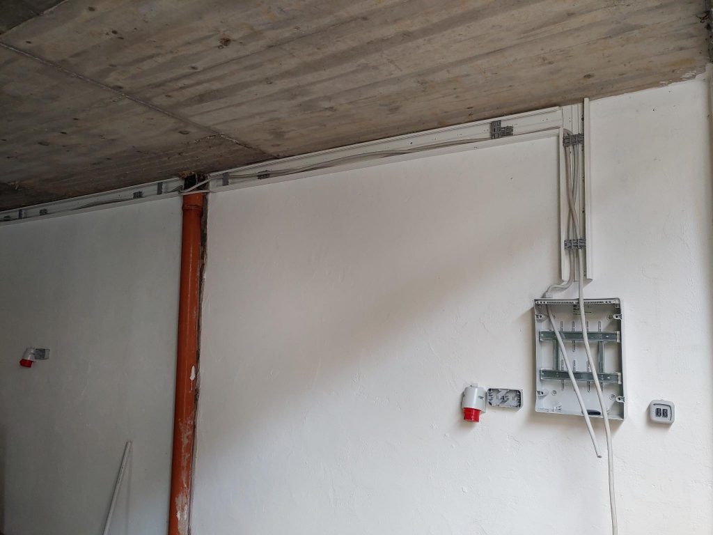 Workshop wiring and outlets