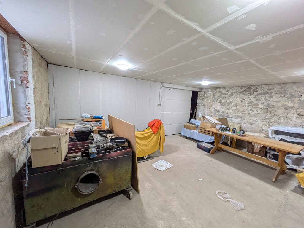 Grinding room